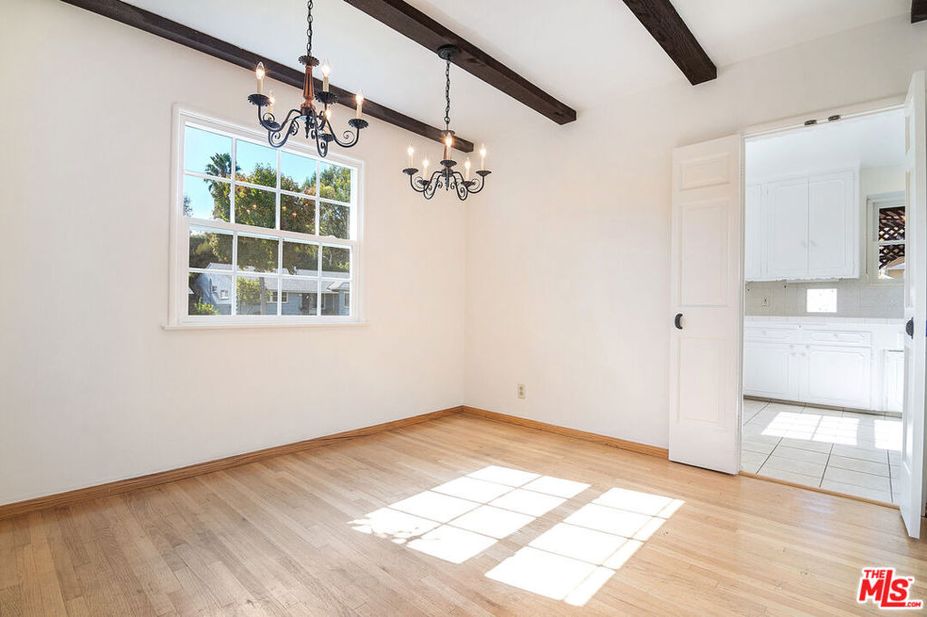 3646 Stoner Avenue - Photo 10