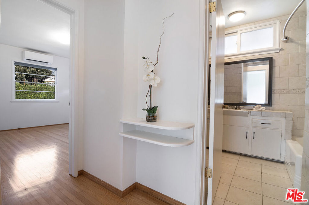 3646 Stoner Avenue - Photo 17