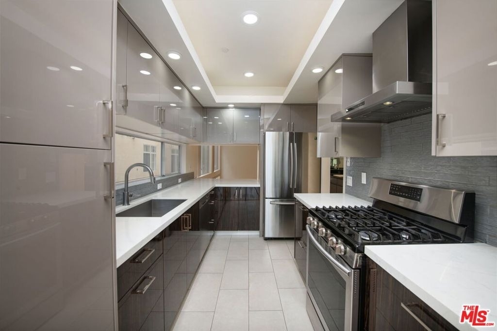 1927 Glendon Avenue - Photo 6