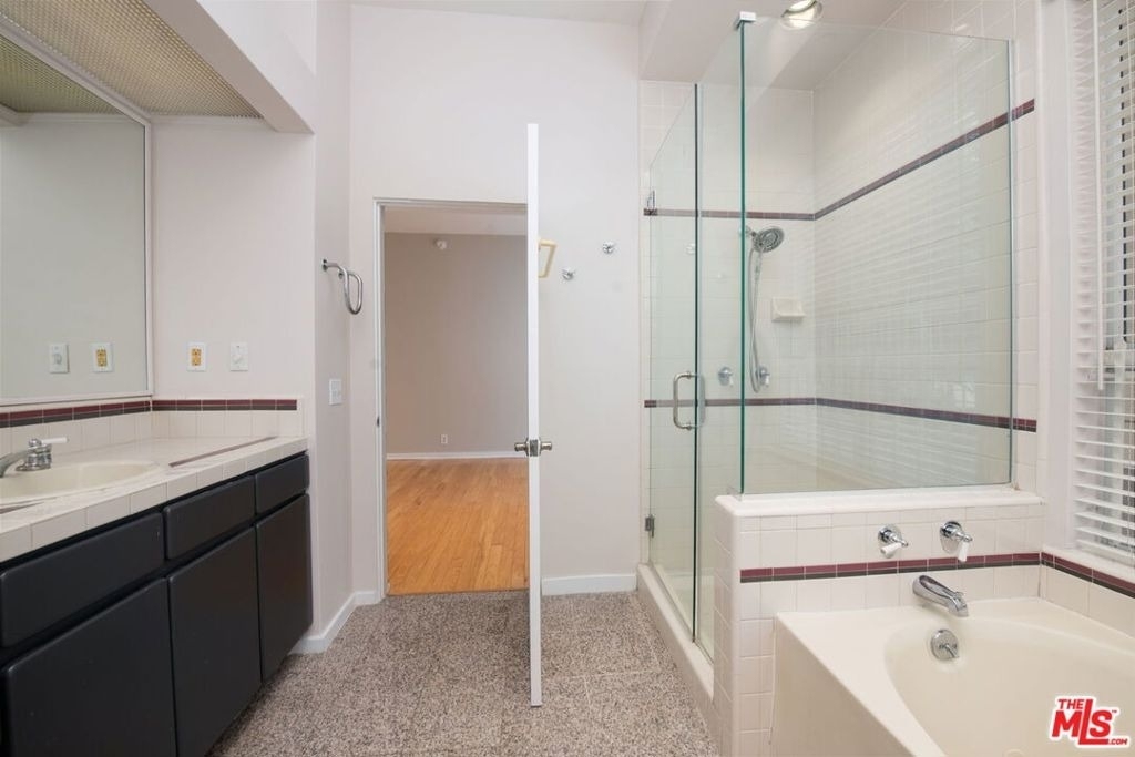 1927 Glendon Avenue - Photo 17
