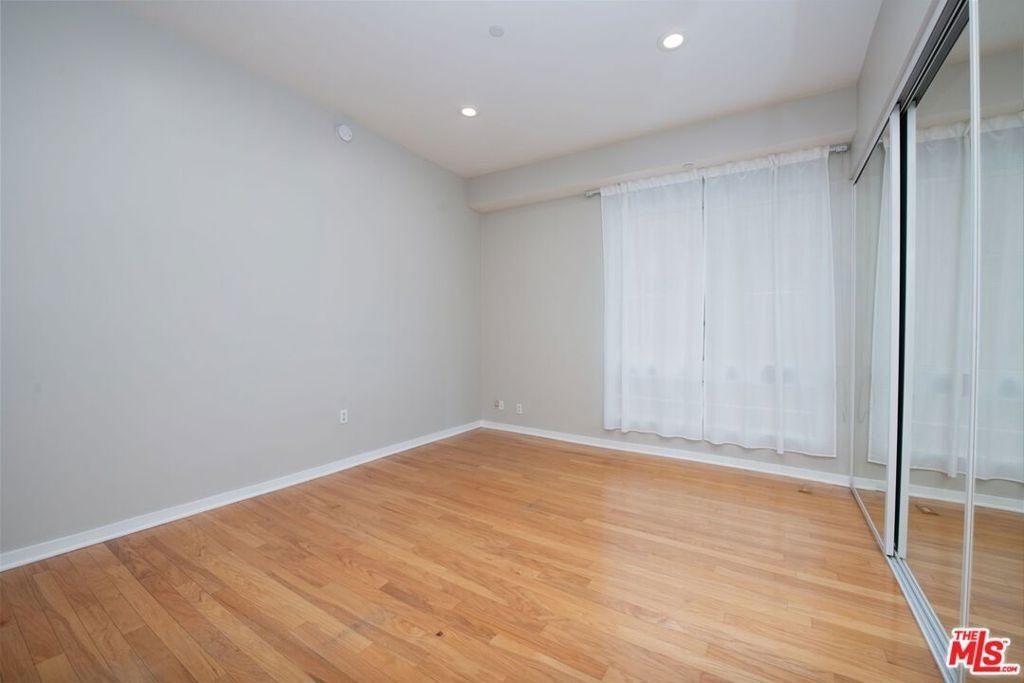 1927 Glendon Avenue - Photo 20