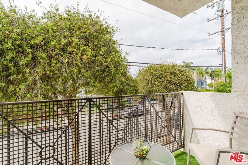 2721 2nd Street - Photo 18