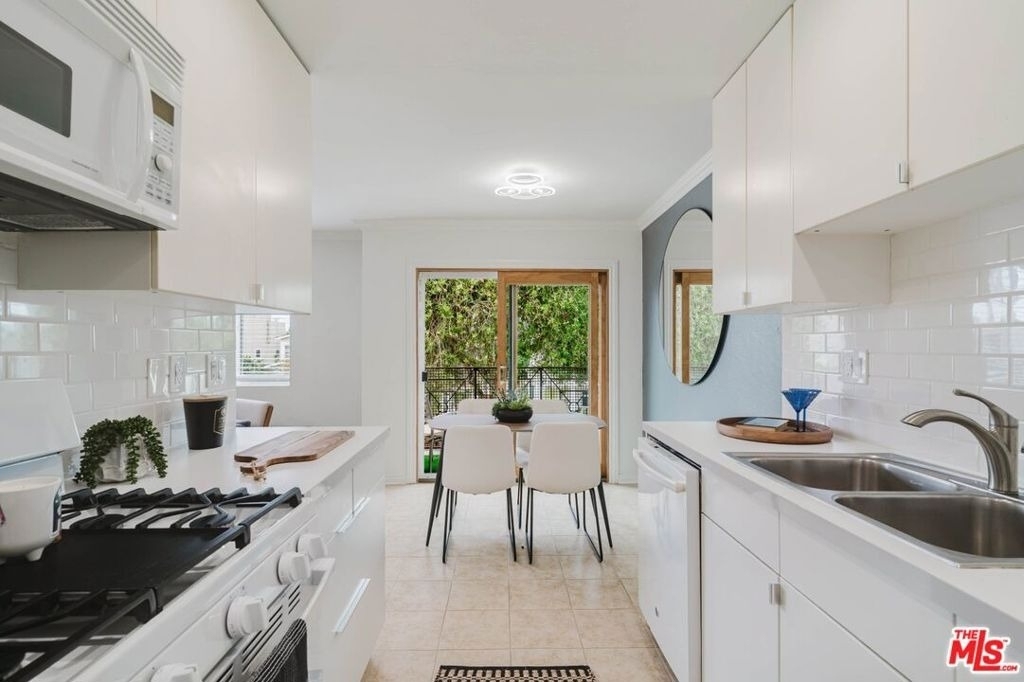 2721 2nd Street - Photo 14