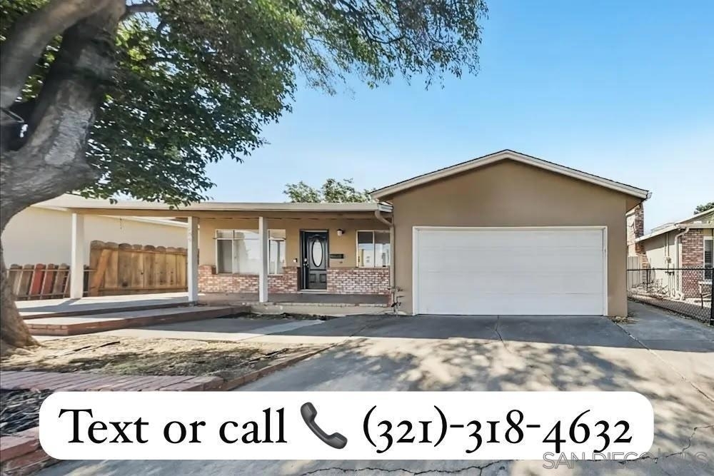 284 N Yosemite Dr, Pittsburg - Photo 0