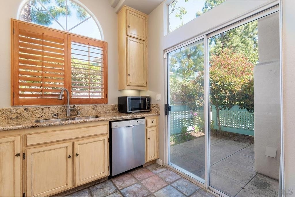 12912 Carmel Creek Rd - Photo 13