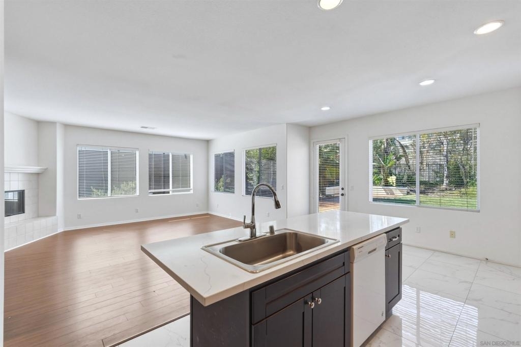 4674 Meadow Dr - Photo 6