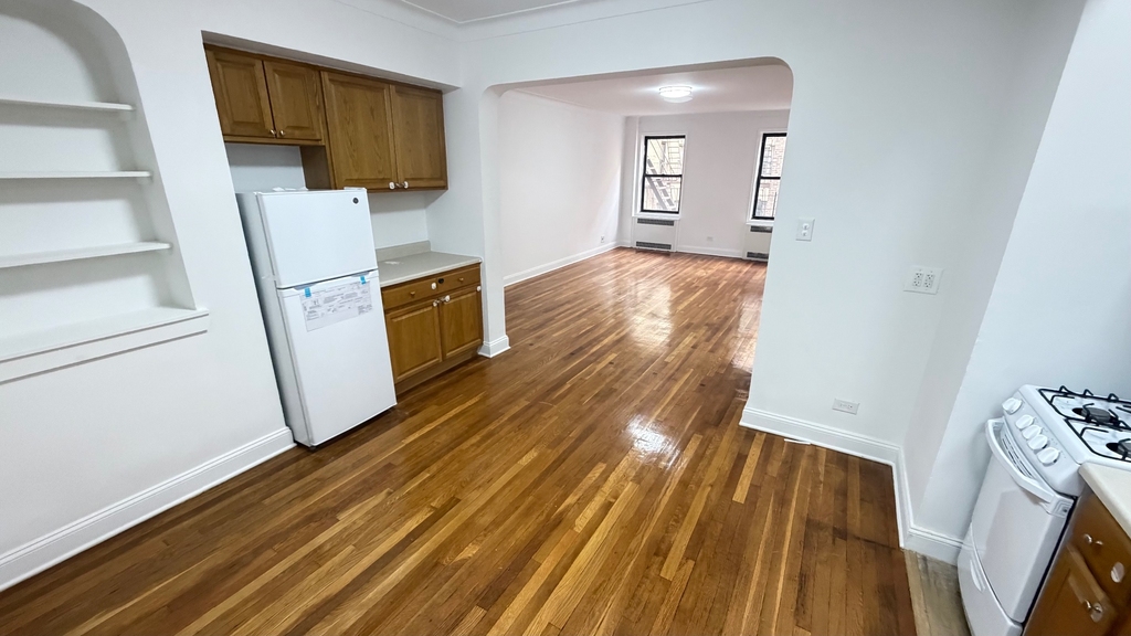 35-55 73rd Street - Photo 2