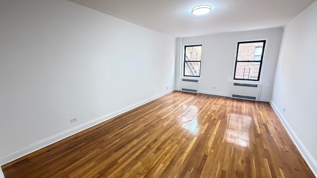 35-55 73rd Street - Photo 8