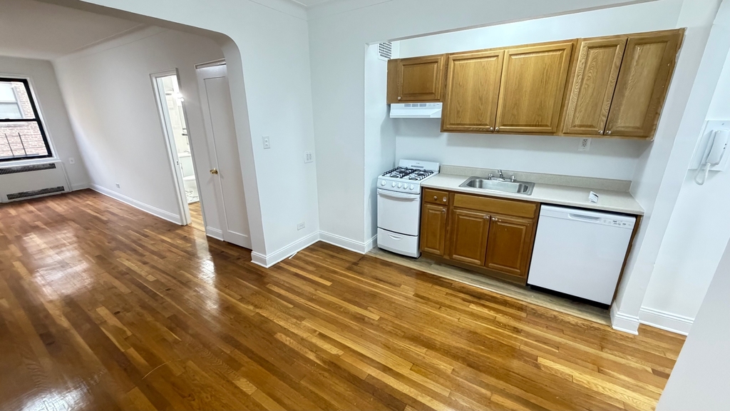 35-55 73rd Street - Photo 3