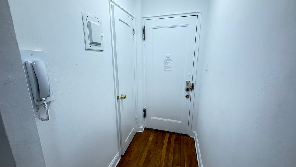 35-55 73rd Street - Photo 7
