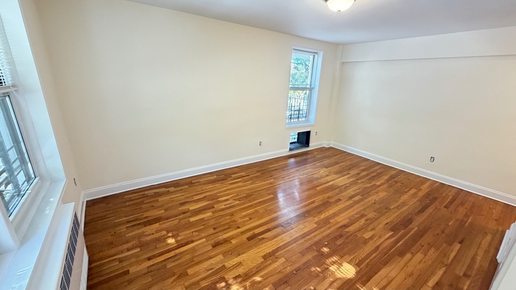 79-25 150th Street - Photo 18