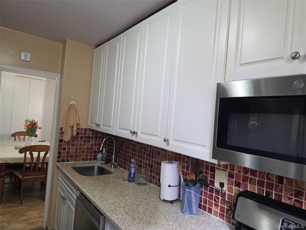 61-35 98th Street - Photo 5