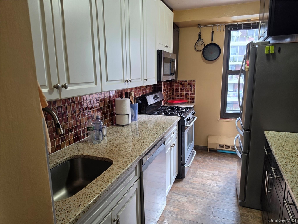 61-35 98th Street - Photo 8
