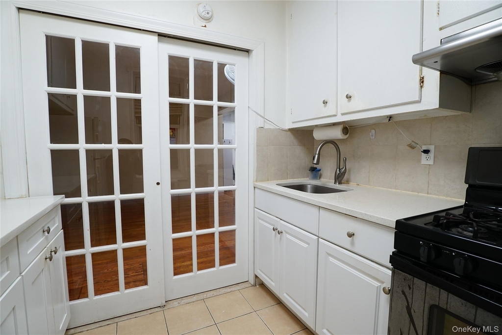 63-45 Saunders Street - Photo 4