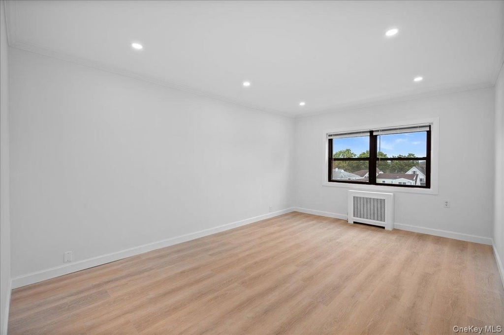 240 Halstead Avenue - Photo 10