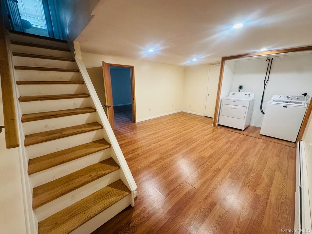 265 Randall Avenue - Photo 18
