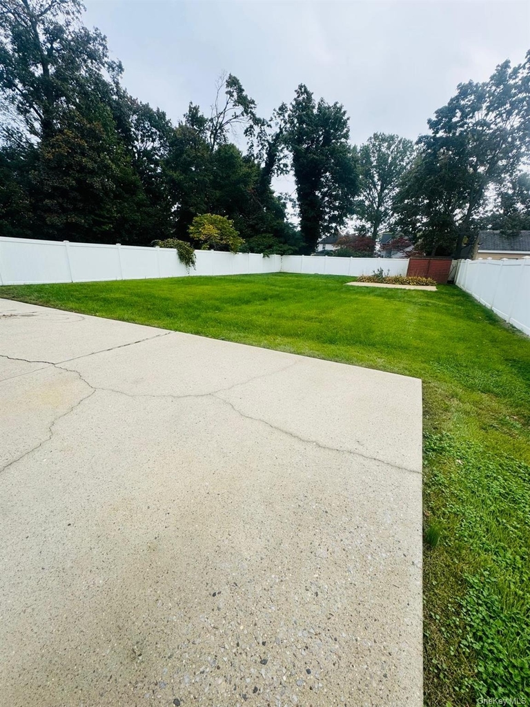 265 Randall Avenue - Photo 22
