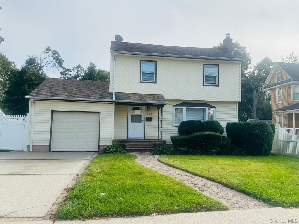 265 Randall Avenue - Photo 0