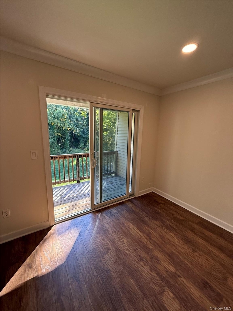 405 Fox Run Lane - Photo 1