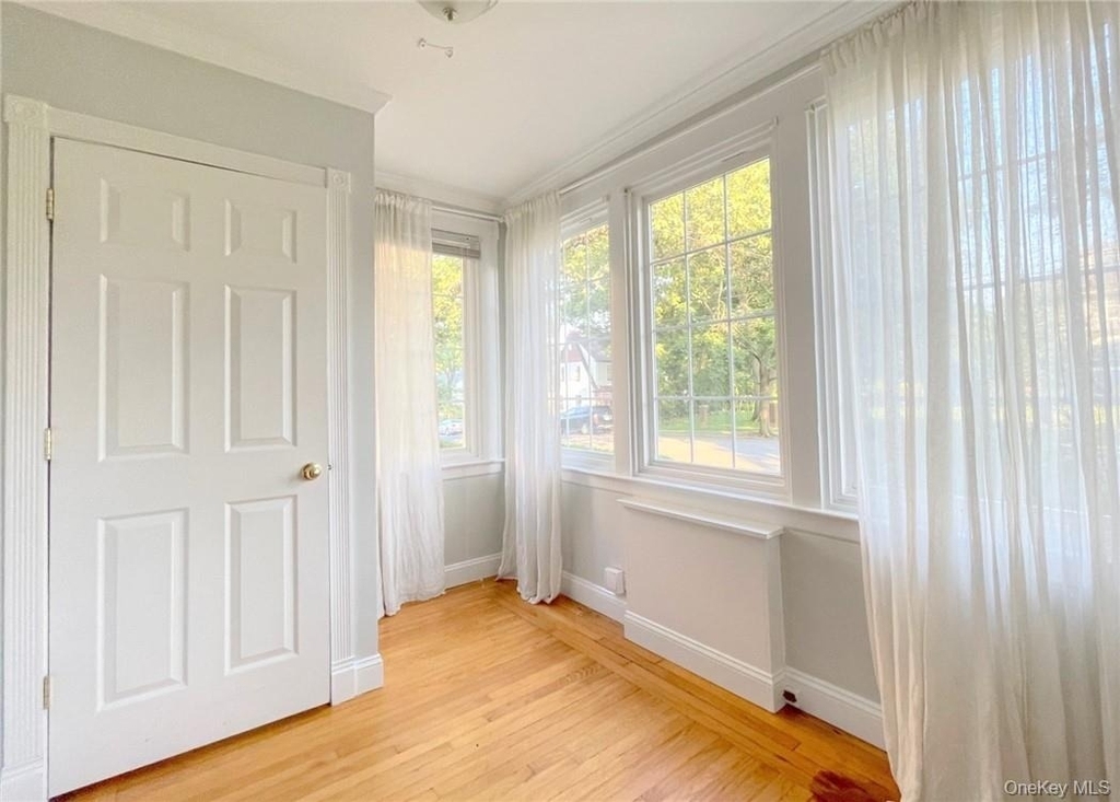 306 Soundview Avenue - Photo 4