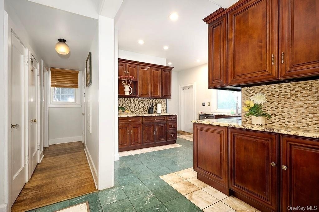 70 Frederick Place - Photo 20