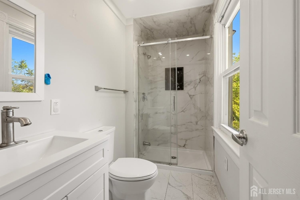 208 S 8th Avenue S - Photo 15