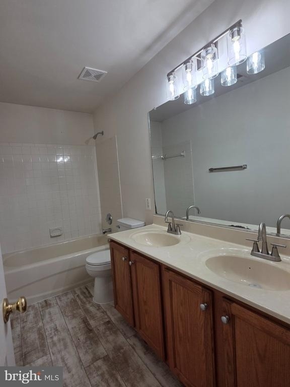 6 Saint Stephens Court - Photo 18