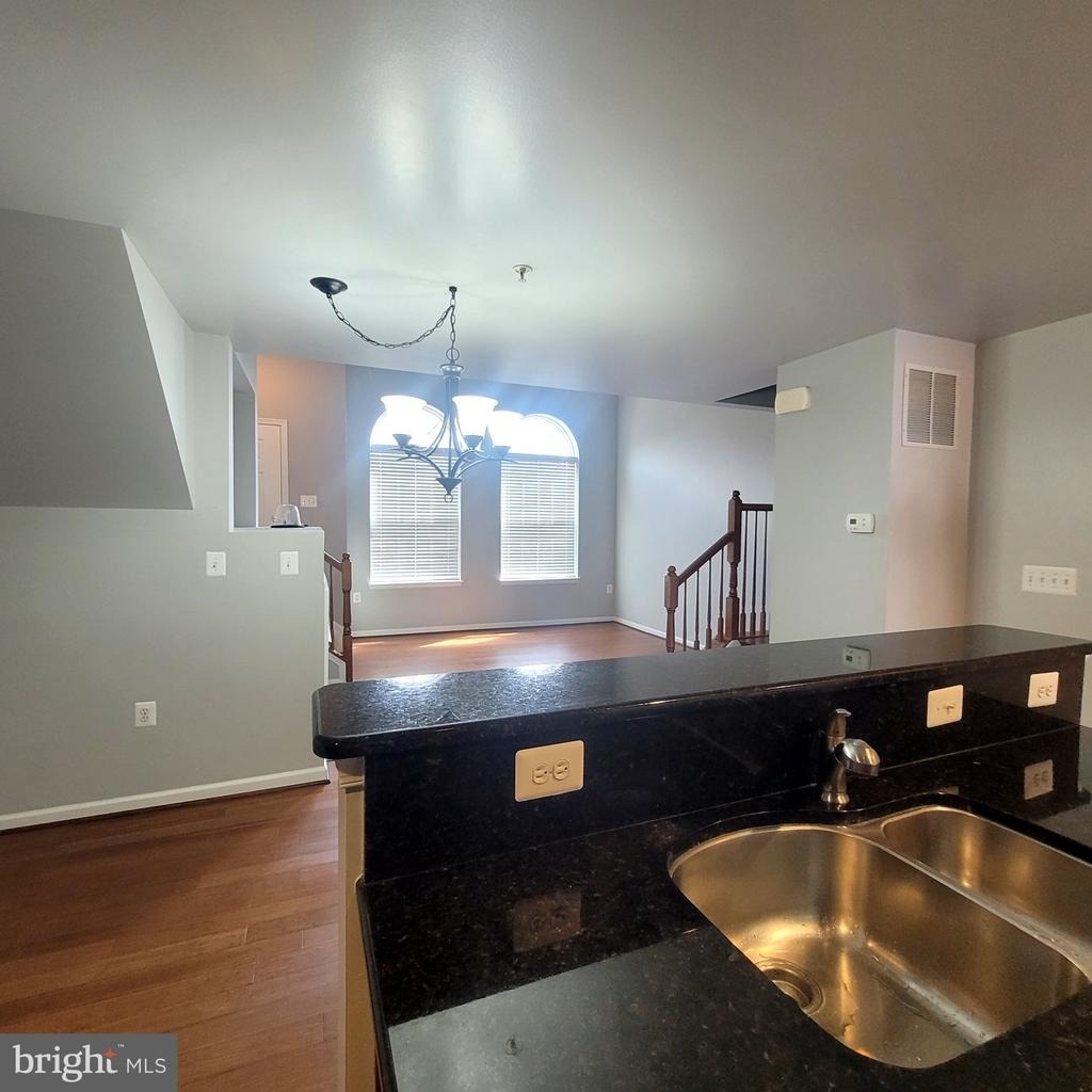 15214 Rosemont Manor Drive - Photo 2