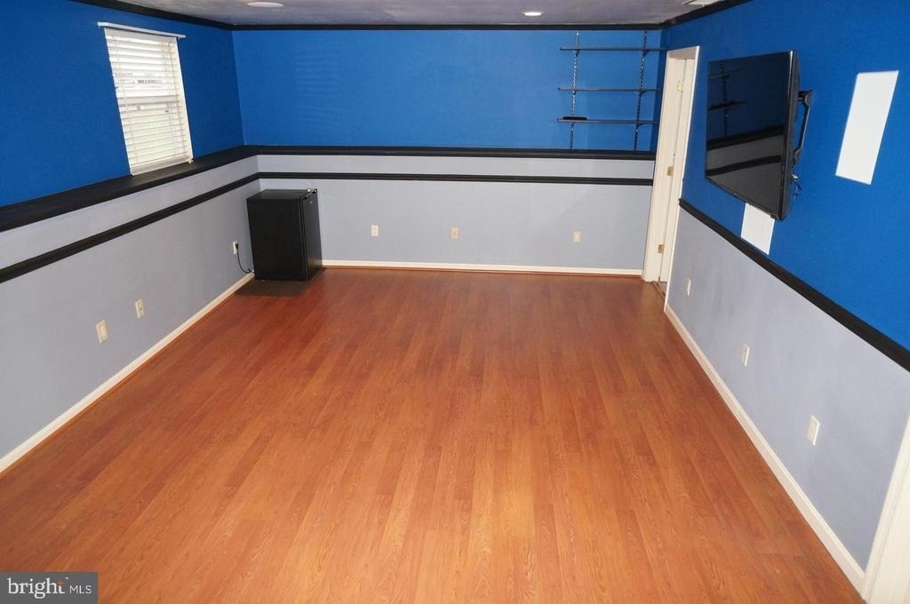 10337 Abbott Road - Photo 24