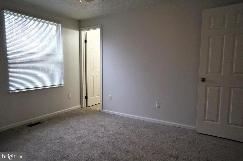 10337 Abbott Road - Photo 21