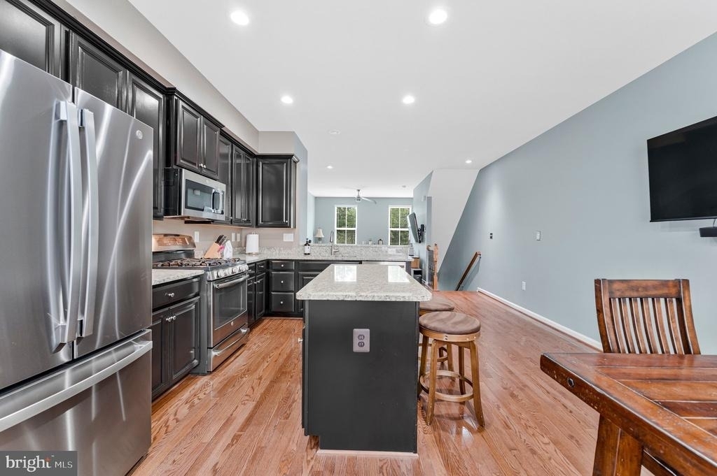 24977 Coats Square - Photo 4