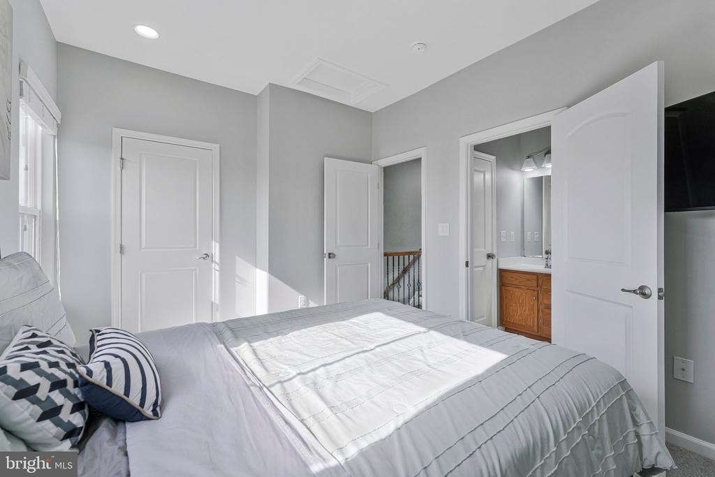 24977 Coats Square - Photo 14