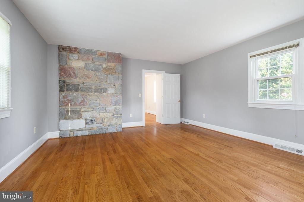 603 Martin Avenue - Photo 3