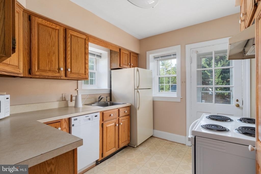 603 Martin Avenue - Photo 9