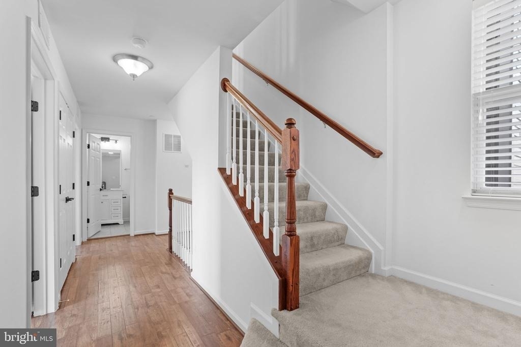 42243 Canary Grass Square - Photo 17