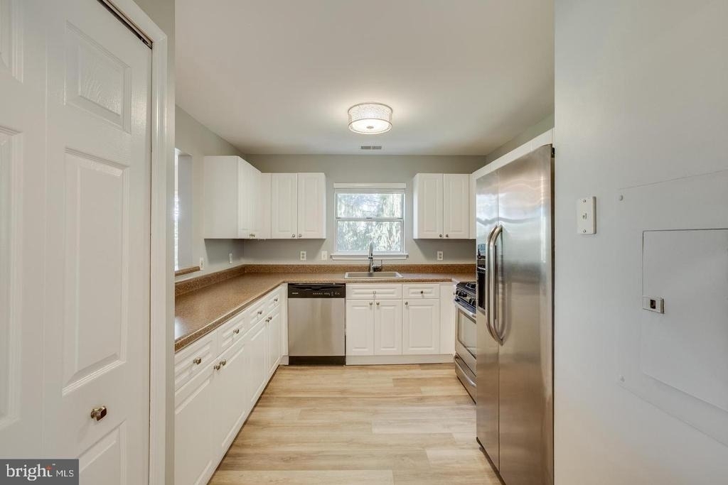 20575 Snowshoe Square - Photo 12