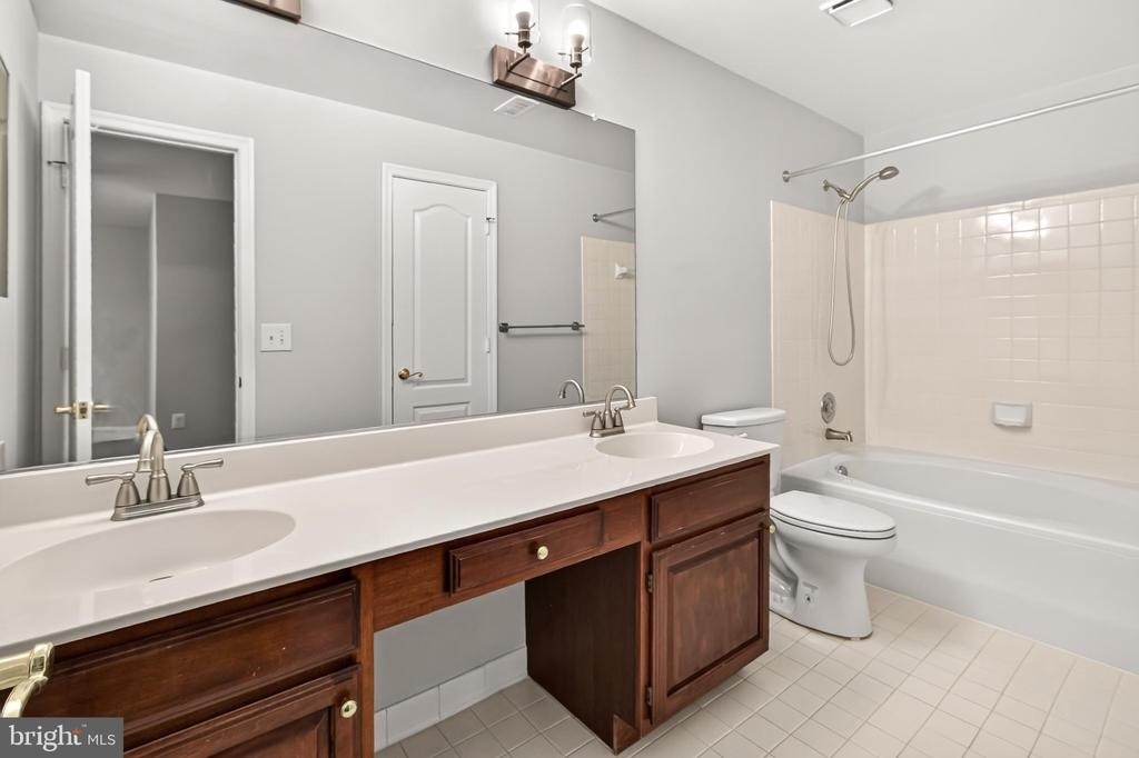 5608 Willoughby Newton Drive - Photo 6