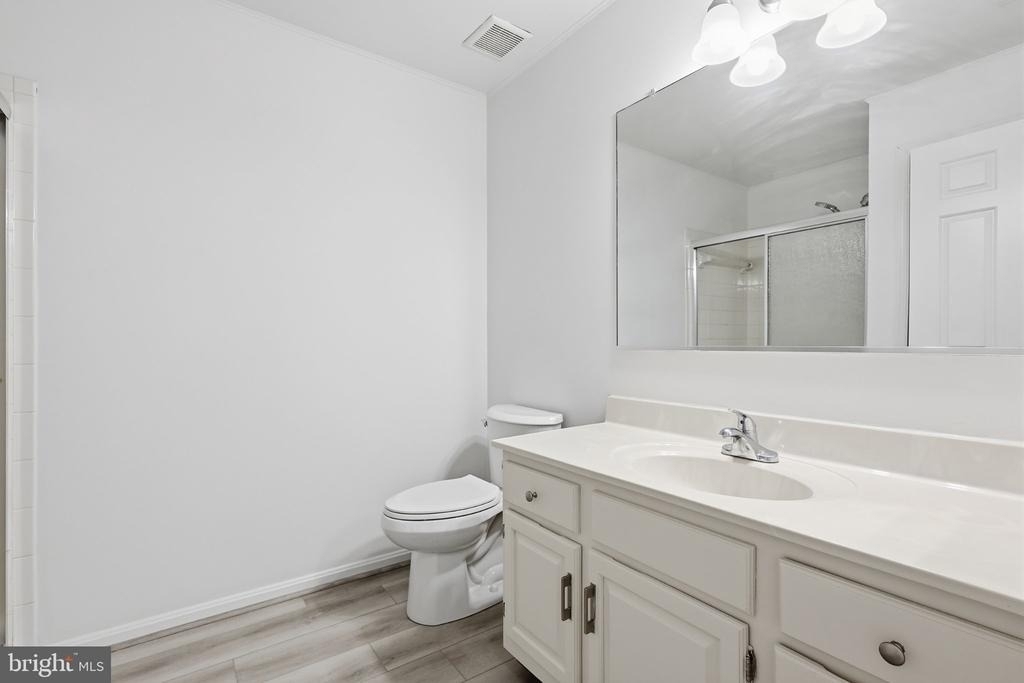 244 S Reynolds Street - Photo 5