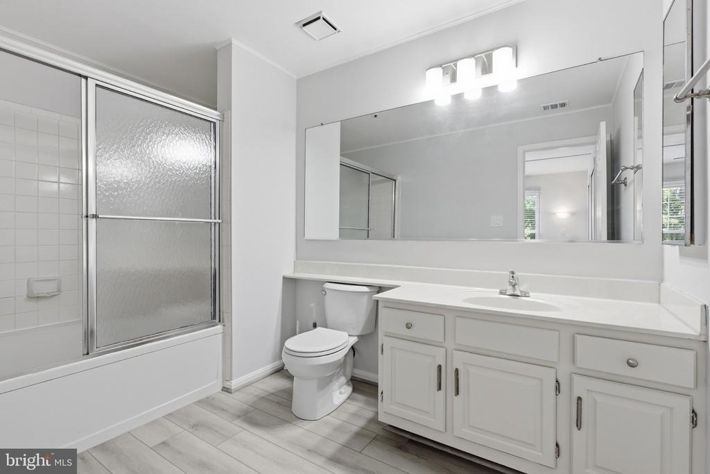 244 S Reynolds Street - Photo 4