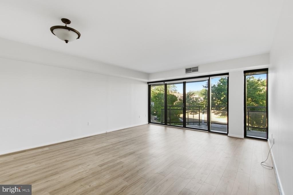 1530 Key Boulevard - Photo 6