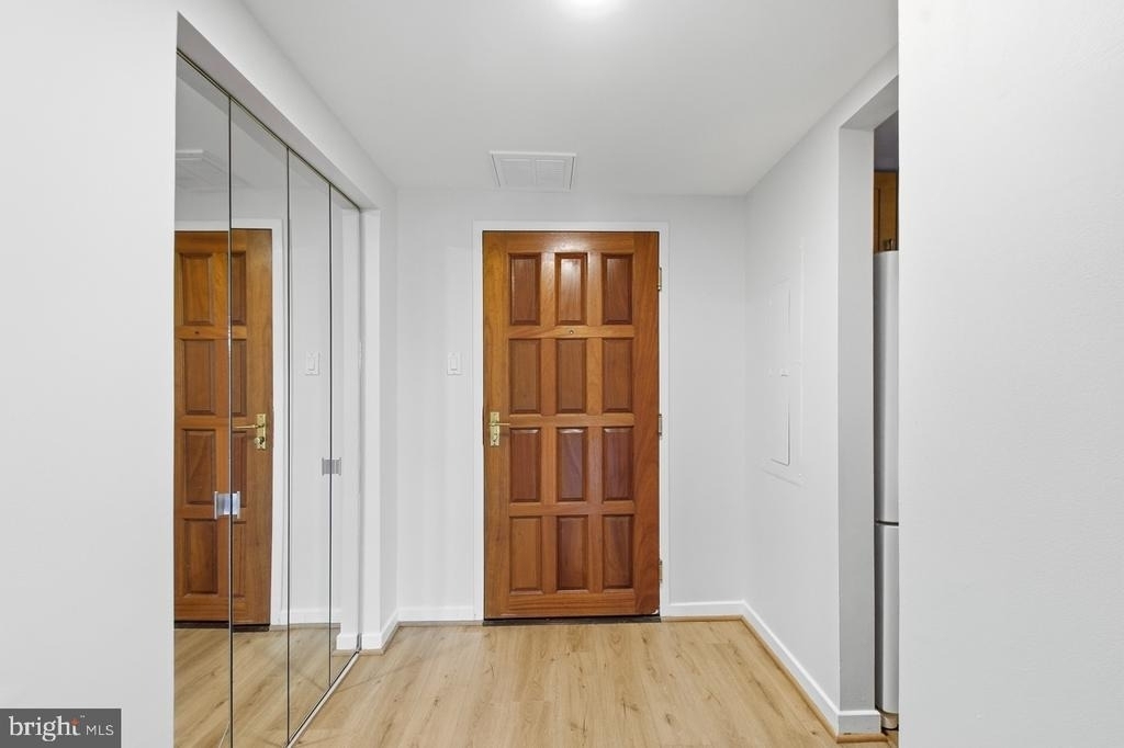 1530 Key Boulevard - Photo 5