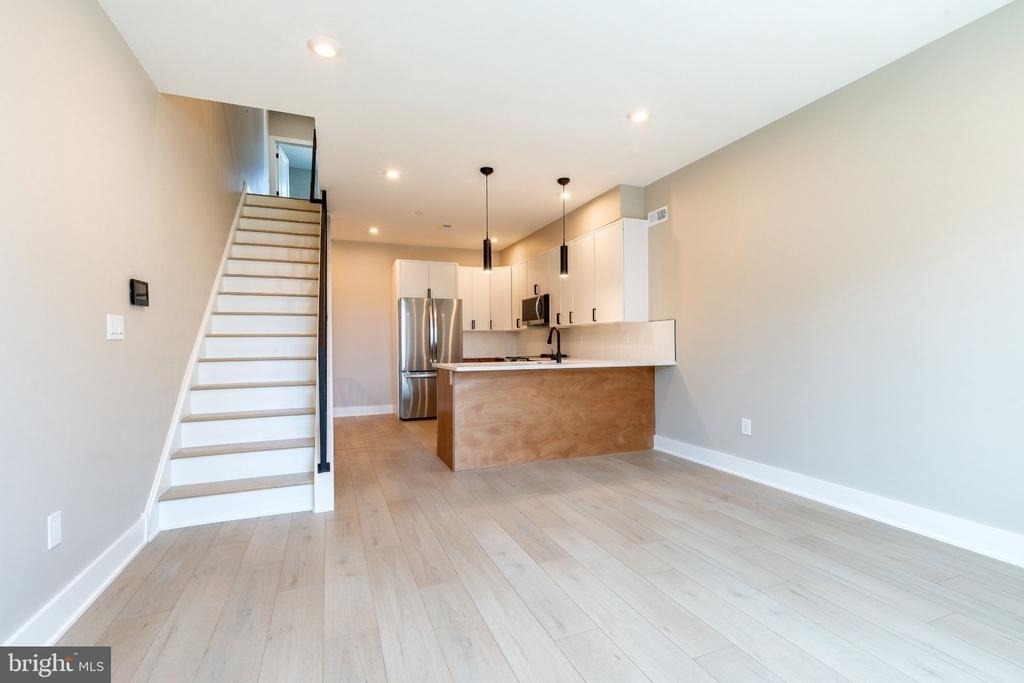 2406 N 3rd Street - Photo 3