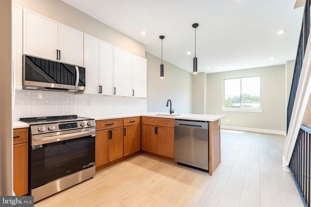 2406 N 3rd Street - Photo 5