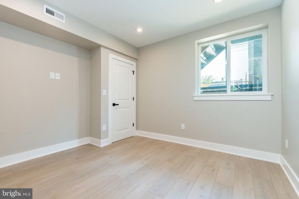 2406 N 3rd Street - Photo 10