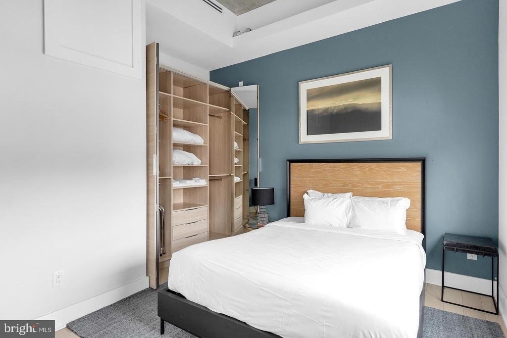 313 Race Street - Photo 10