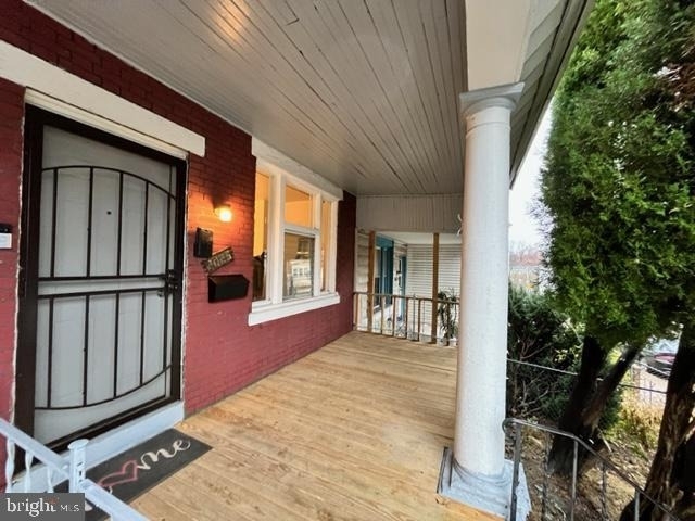 2025 Conlyn Street - Photo 14