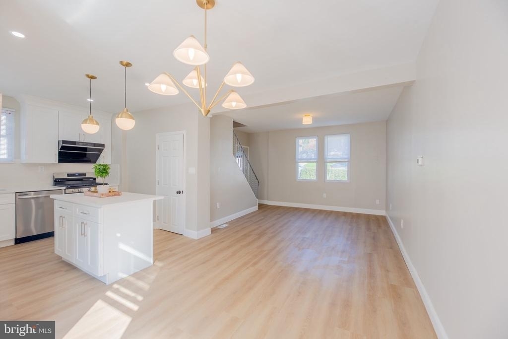 202 N Aberdeen Avenue - Photo 6