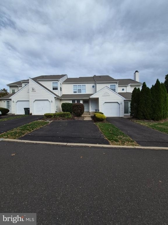 36 Banbury Court - Photo 0