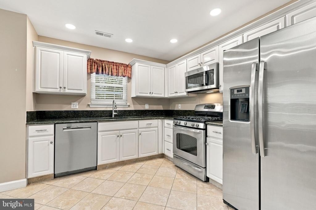 506 Coachwood Court - Photo 18