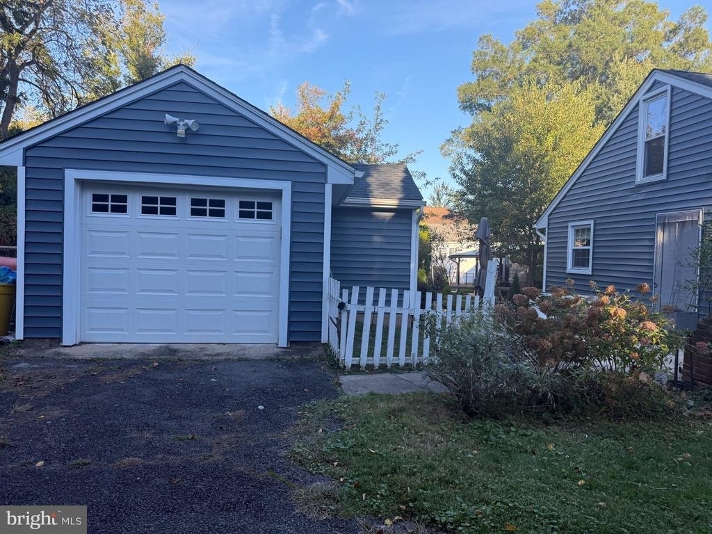 398 Franklin Avenue - Photo 19